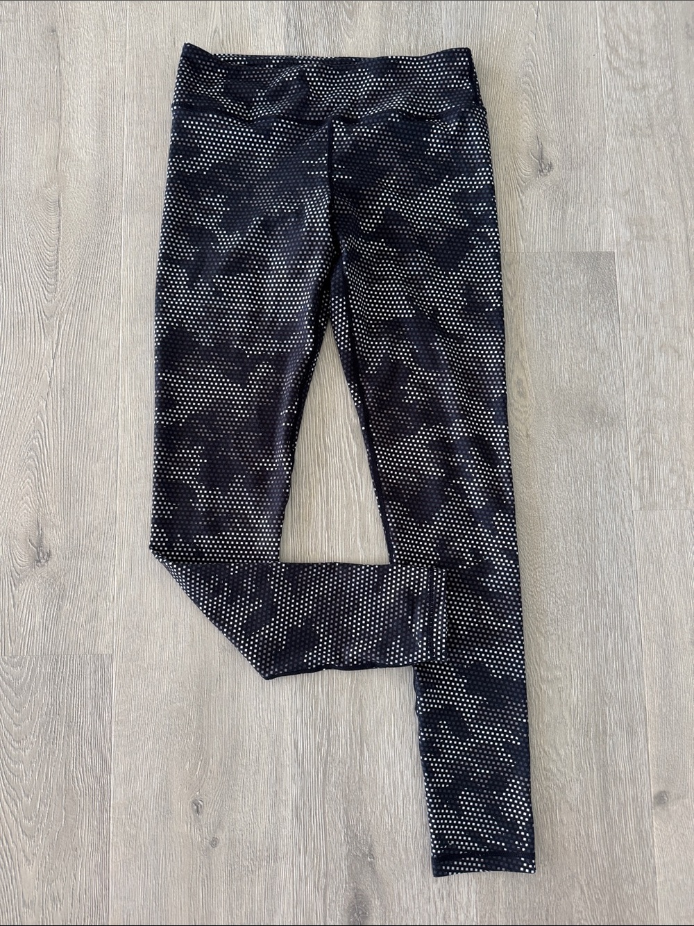 Women’s Black Dotted Camo Leggings - Athletic Everyday Legging